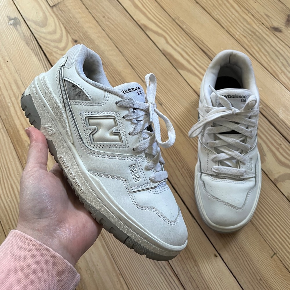 New Balance 550 Sneakers Boys 4.5 White Grey Leather Retro Low Top GSB550PB
